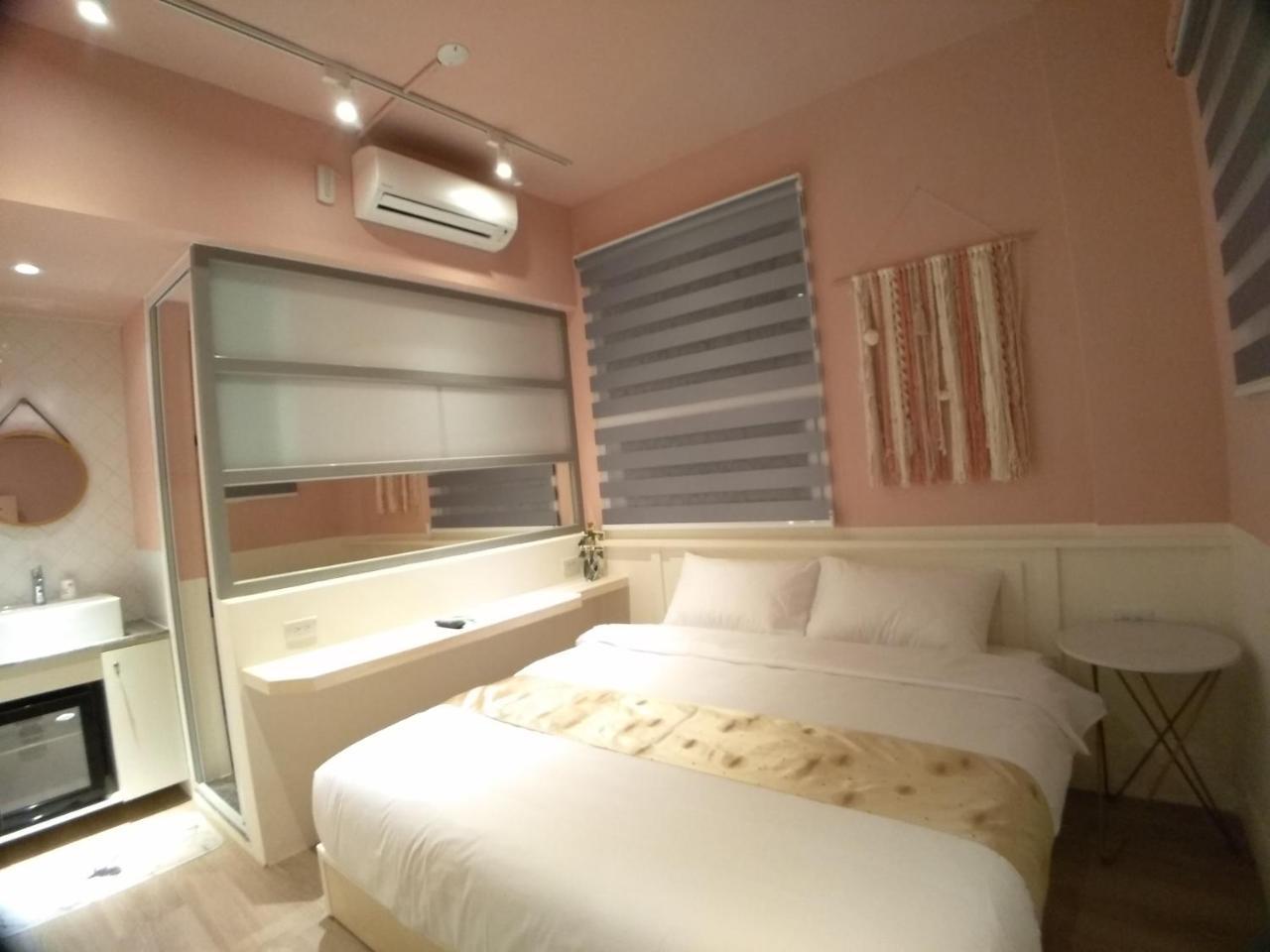 愛旅行民宿&近東大門夜市 Hualien Eksteriør billede